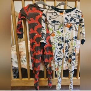 ❤️ 3/$15! Set Of 2 Tea Collection Jungle Adventure Footies - Sloth And Bear